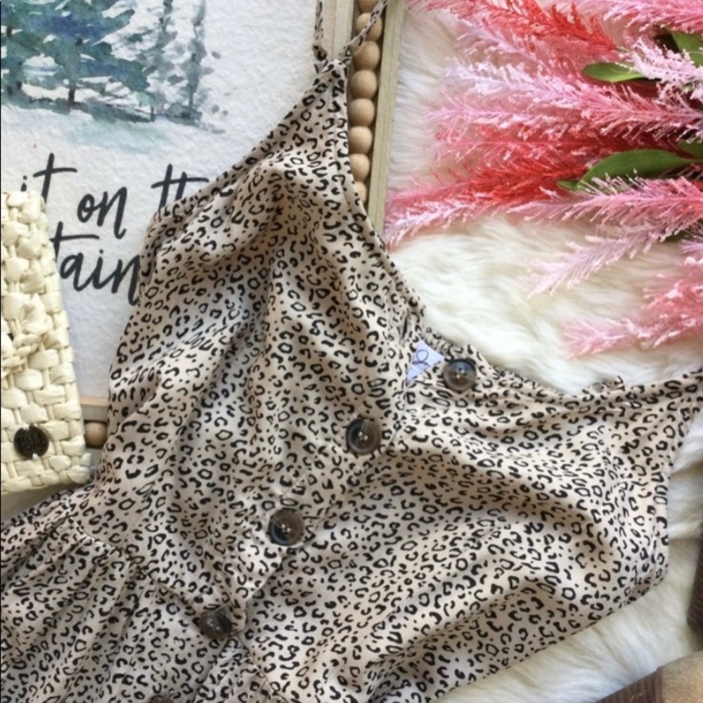 NWOT Cheetah Print Dress - Picture 3 of 3